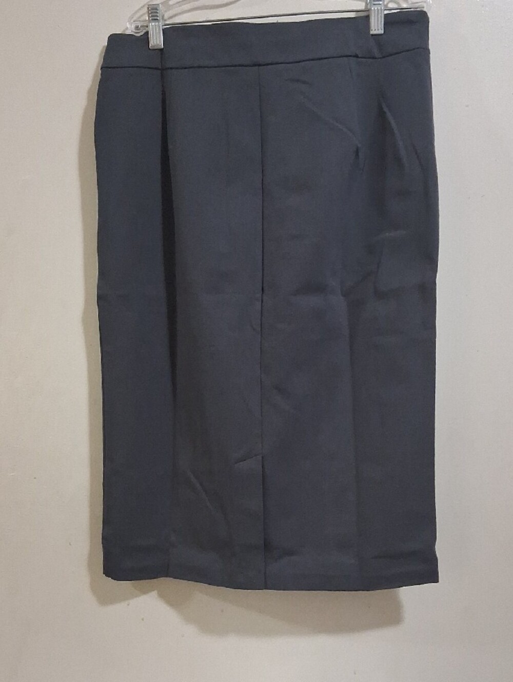 NWT T Tahari Grey Pencil Skirt Tummy Control Size M. - Picture 5 of 5